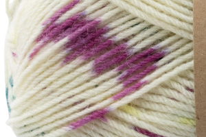 DROPS Fabel Print -  jagody & śmietanka 925