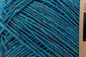 Soft Donegal Peacock 5564